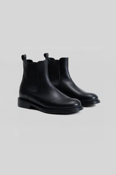 Robert Barakett Nolan Chelsea Boot In Black