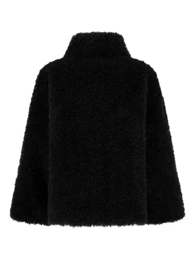 Herno Cape In Curly Alternative Fur In Black