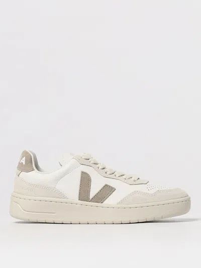 Veja Leather Sneaker In Neutral