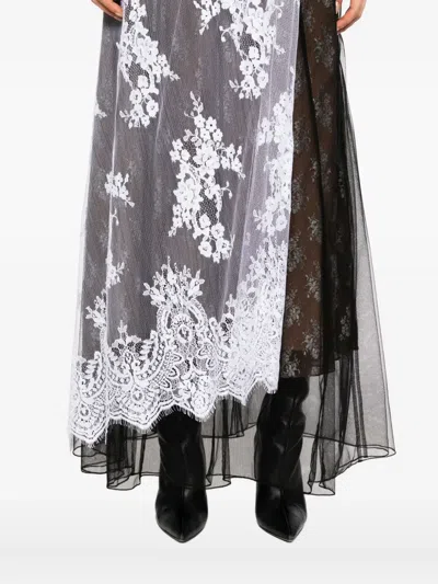 分层式无袖连衣裙