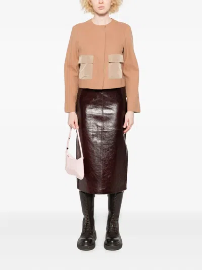 贴袋披风式夹克