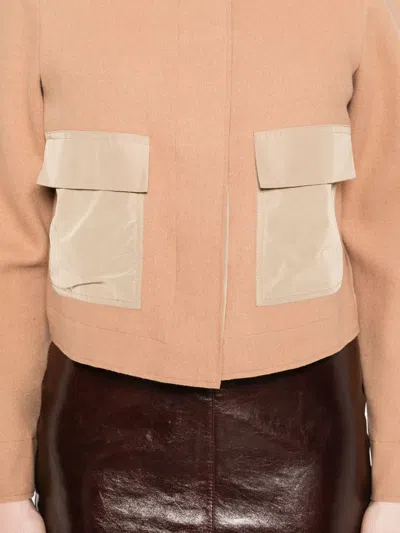 贴袋披风式夹克