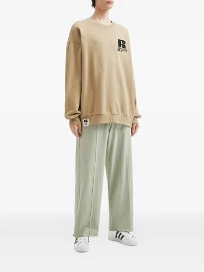 Izzue X Russell Athletic Logo-print Sweatshirt In Neutral