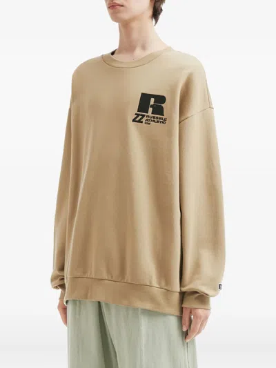 Izzue X Russell Athletic Logo-print Sweatshirt In Neutral