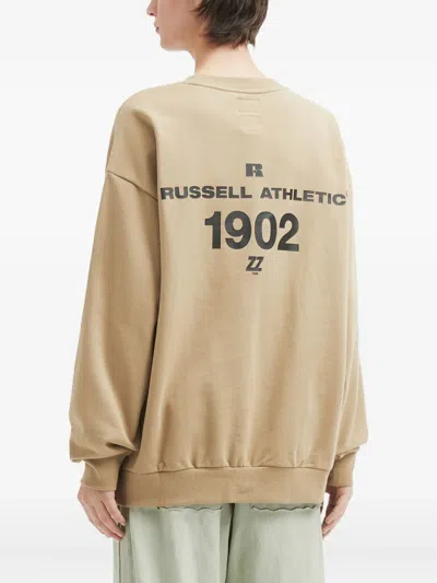 Izzue X Russell Athletic Logo-print Sweatshirt In Neutral