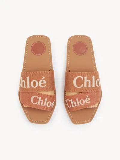 Chloé Caramel Linen Woody Slippers In Brown
