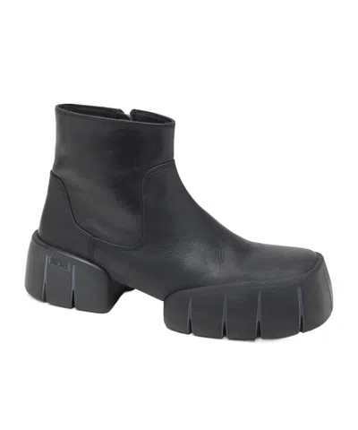Diesel D-tex-oiled Leather Ankle Boots With Split Sole In Black