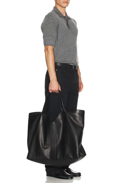 Saint Laurent Black Leather Y Maxi Top Handle Bag In Black