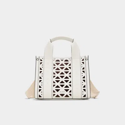 Aldo Lalaedantenn In White