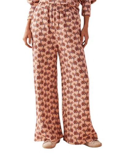 Omika Reece Wide Leg Sweatpant In Quinn Redwood In Multi