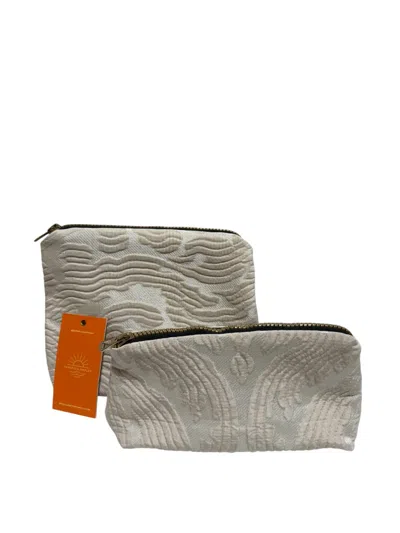 Sunsets Of Naples Make Up Bags Set In Cream In Gray
