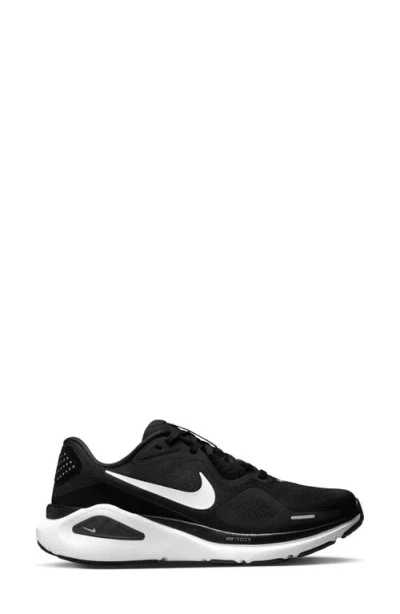 Nike Structure 26 Running Shoe In Black