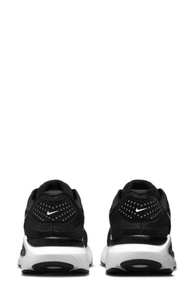 Nike Structure 26 Running Shoe In Black