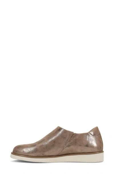 Vaneli Quill Flat In Brown