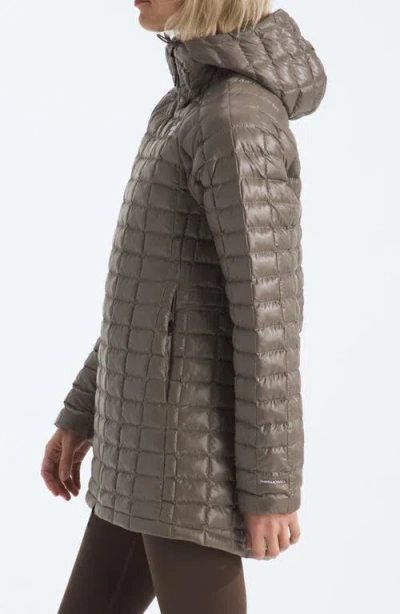 The North Face Women's Thermoball Hooded Parka Jacket In Green