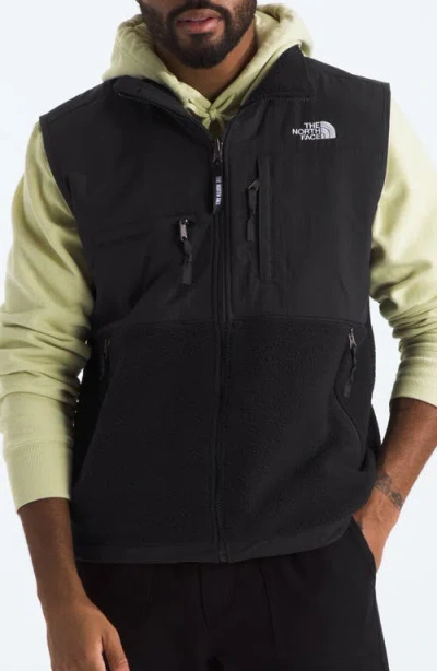 The North Face "retro Denali" Vest In Black