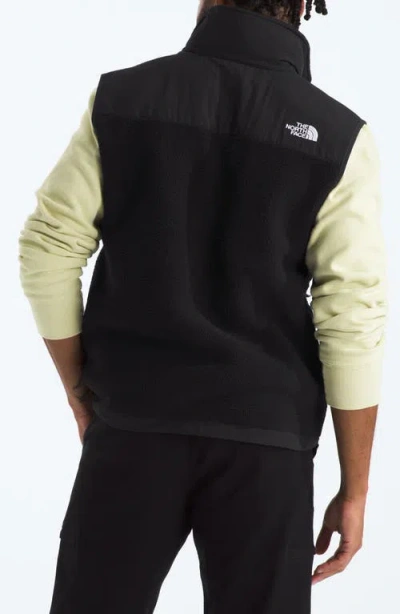 The North Face "retro Denali" Vest In Black