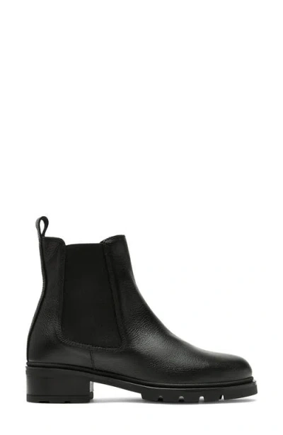 La Canadienne Smile Leather Bootie In Black