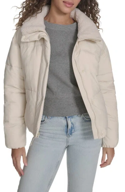 Levi's Women's Regular Western Puffer Jacket In White