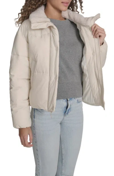 Levi's Women's Regular Western Puffer Jacket In White