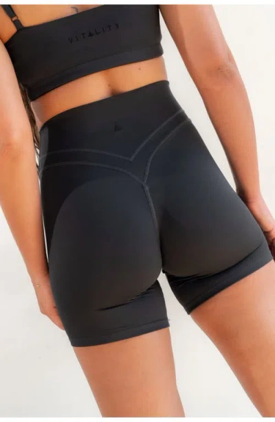 Vitality Pulse Volley Short In Gray