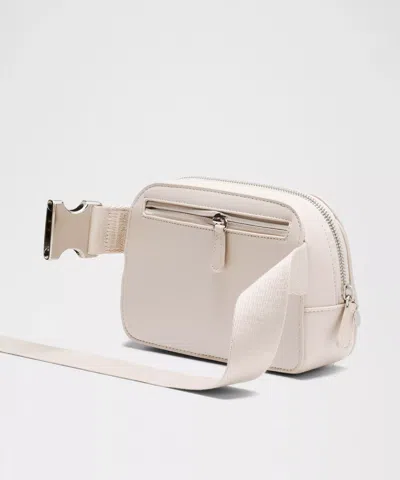 Lululemon Everywhere Belt Bag 1l
