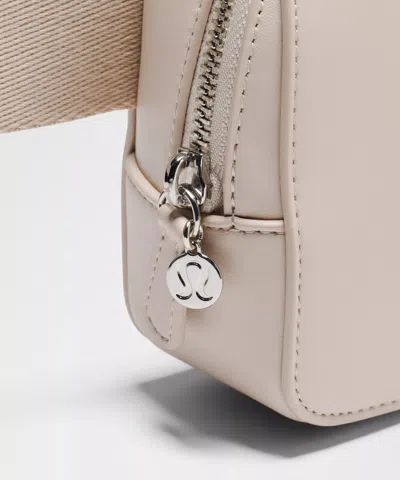 Lululemon Everywhere Belt Bag 1l