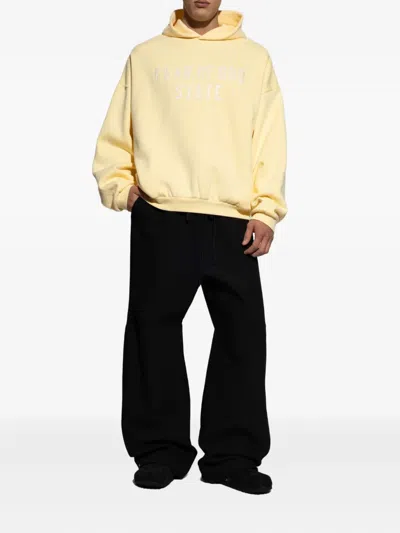 Essentials Drawstring-fastening Sweatpants In Black