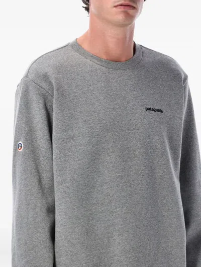 Patagonia Long Sleeve Cotton Blend Logo T-shirt In Gray