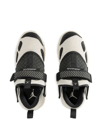 Jordan Trunner Lx Sneaker In Multi