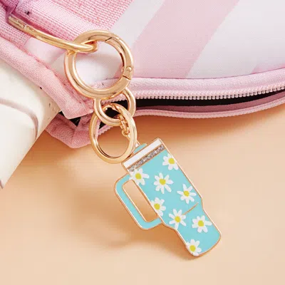 Fashnzfab Enamel Daisy Floral Pattern Tumbler Back Engraved Keychain / Bag Charm In Gold
