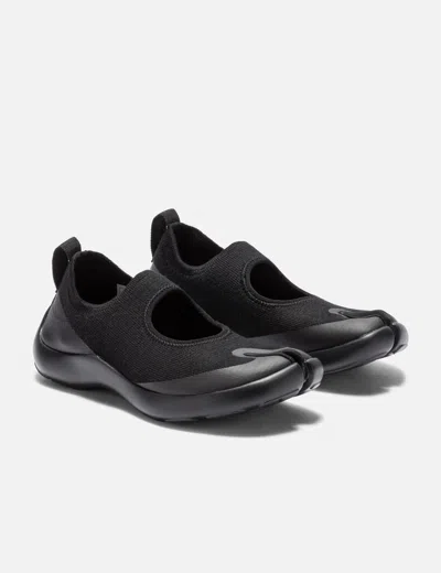 Tabi Footwear Split-toe Sneakers In Black