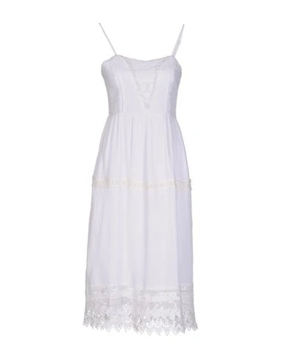 Glamorous Knee-length Dresses In White