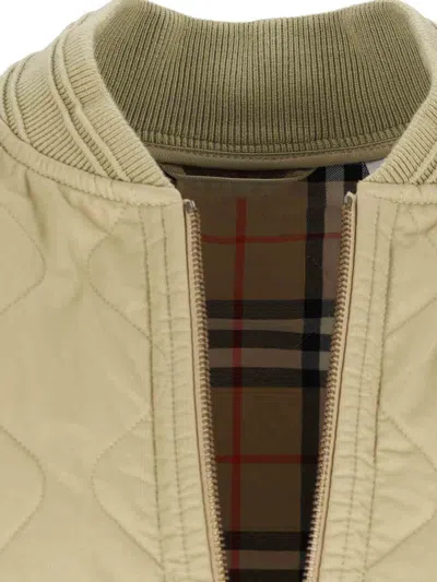 Burberry Quilted Vest Ribbed Collar Sleeveless In Brown