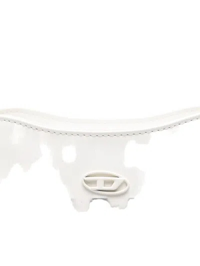 Diesel Play-glossy Shoulder Bag In White