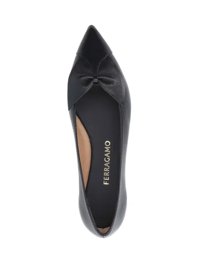Ferragamo Bow Pointed Toe Flat Ballerina Shoes In Black