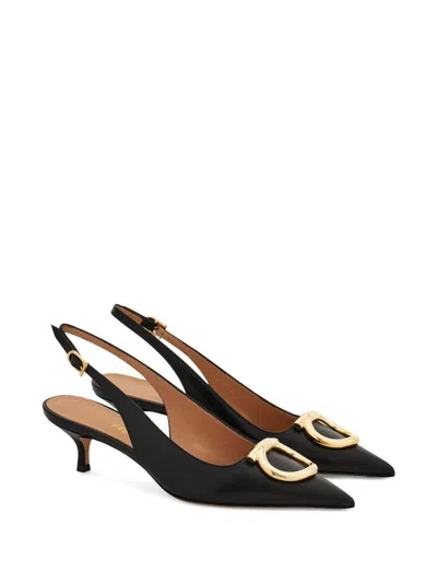 Ferragamo Black Leather Sara 40 Pumps In Black