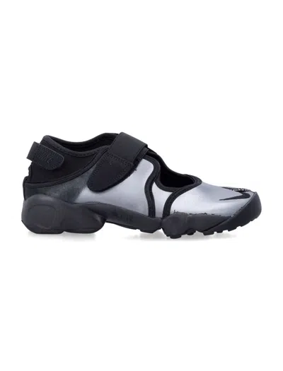 Nike Air Rift Split-toe Metallic Leather Sneakers In Multi