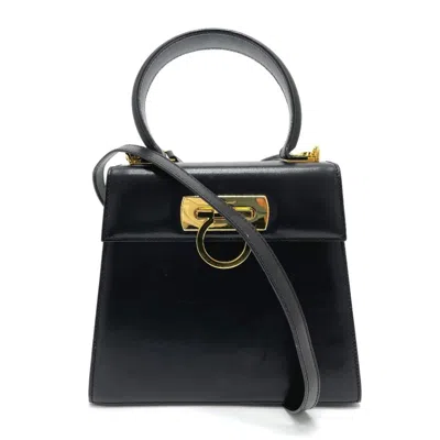 Pre-owned Ferragamo Gancini Leather Handbag Shoulder Bag () In Black