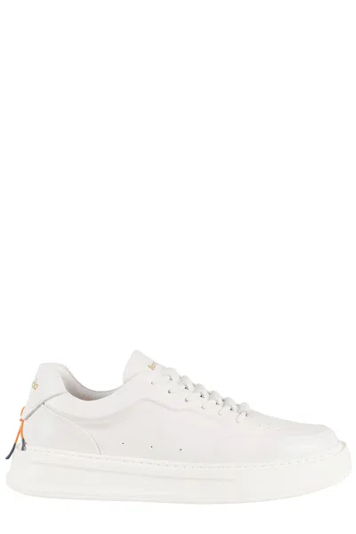 Barracuda Phoenix Sneakers In White
