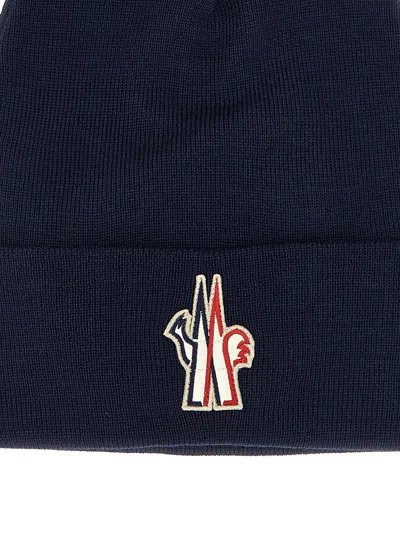 Moncler Grenoble Logo Patch Knitted Beanie In Blue