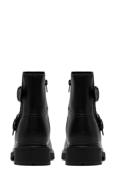 Clarks Lauryl Bay In Black