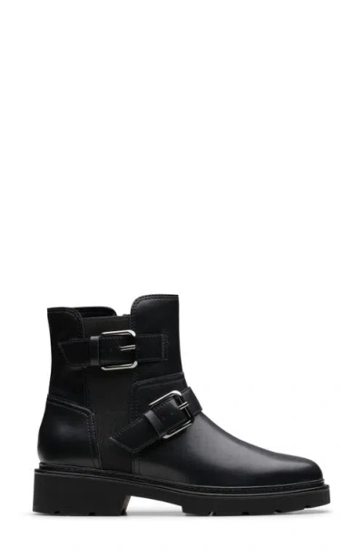 Clarks Lauryl Bay In Black