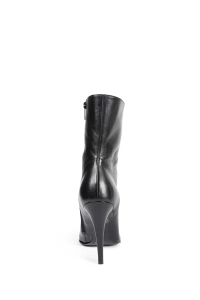 Alexander Mcqueen Leather Ankle Boots In Black