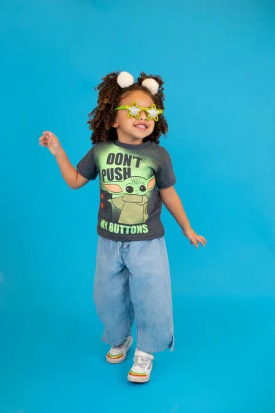 Star Wars Baby Yoda The Mandalorian T-shirt & Mesh Shorts Set In Gray