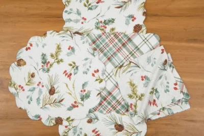 C & F Home C&f Home Edith Quilted Reversible Holly Botanical Placemats Set Of 6, 13" X 19" In Multi