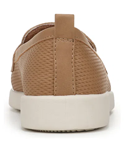 Naturalizer Ingrid Penny Loafer In Neutral