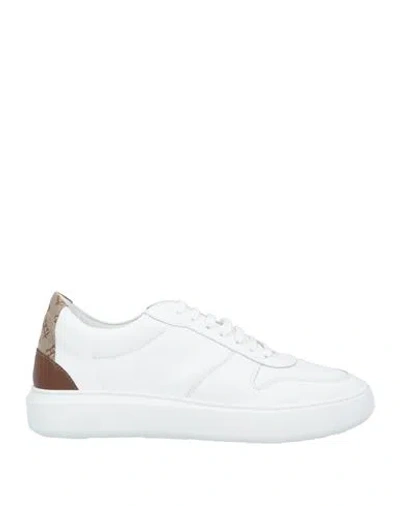 Herno Monogram-heel Low-top Sneakers In White