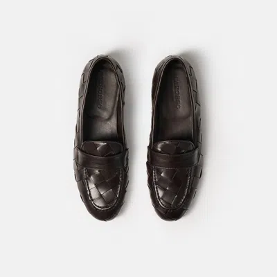 Scarosso Valeria Woven Flat Shoes In Brown