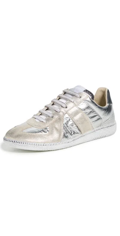 Maison Margiela Contemporary Low Top Sneakers With Contrast Panels In Silver